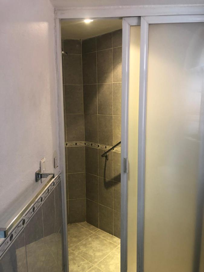 Amplia Habitacion Tipo Ejecutiva Con Bano Y Acceso Privados Toluca Esterno foto